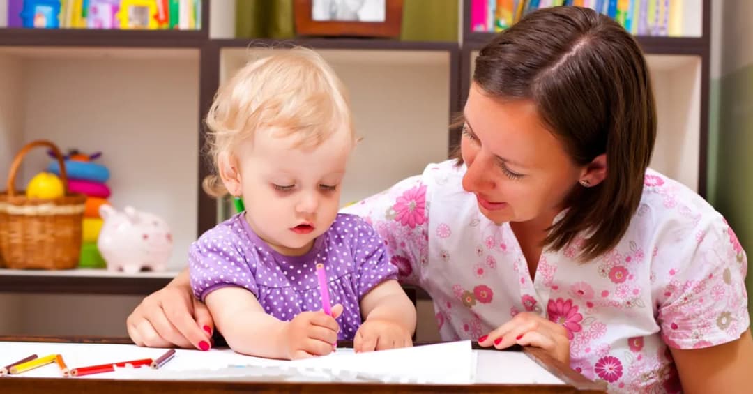 Czy urlop wychowawczy wlicza się do emerytury? Sprawdź, co tracisz!